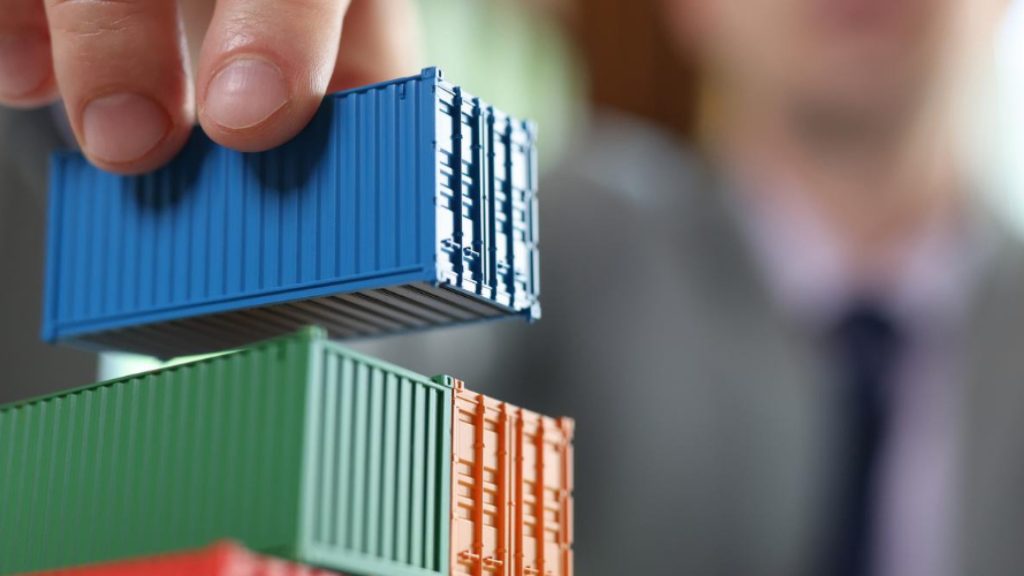Comment choisir une solution d’aménagement de conteneurs adaptée à son projet professionnel ?